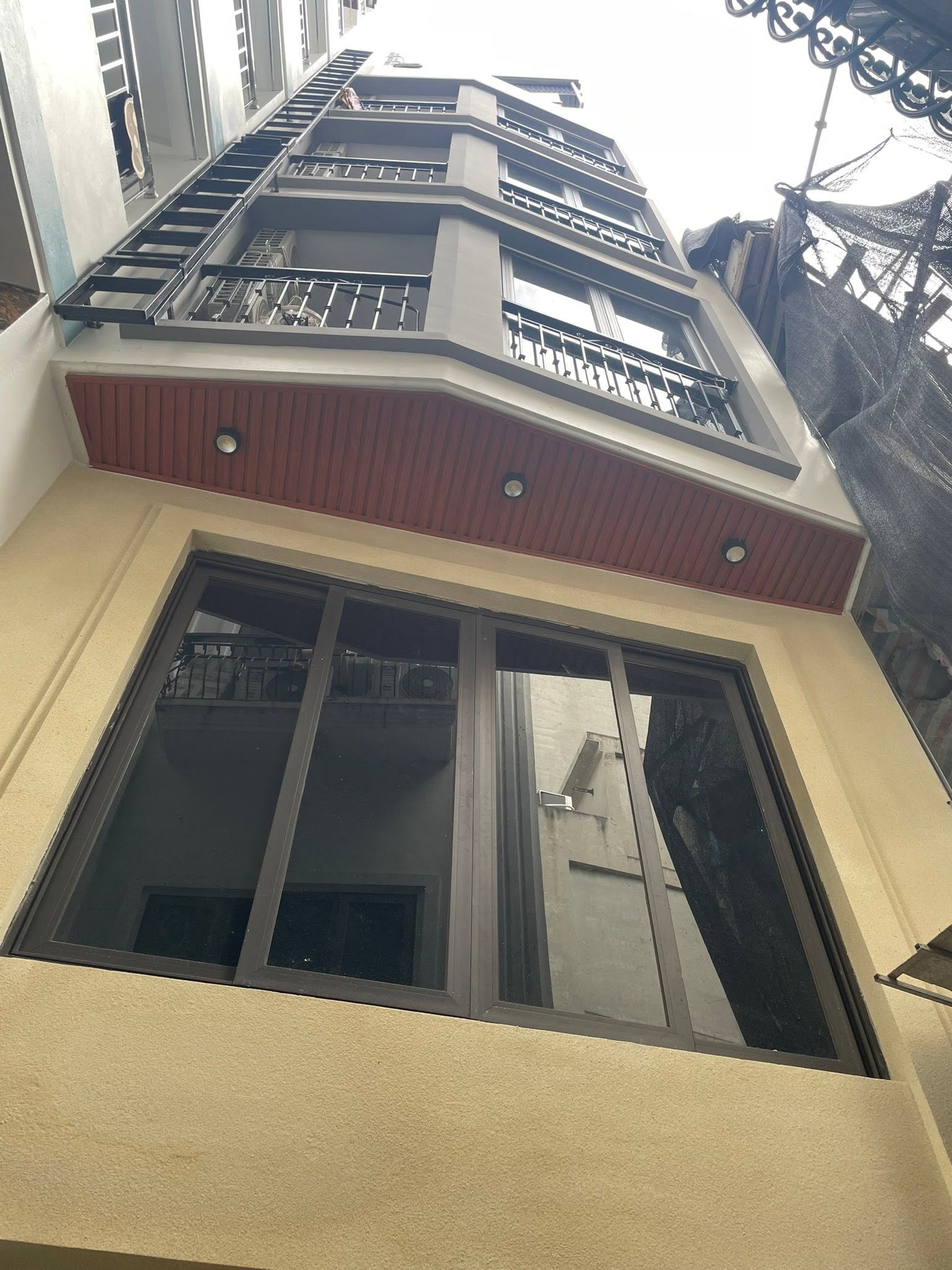 BÁN NHÀ MỸ ĐÌNH 43M², 6 TẦNG, 8 PHÒNG FULL NỘI THẤT, NGÕ NÔNG GẦN PHỐ, CHỦ CẦN BÁN NHANH, NHỈNH 13 TỶ