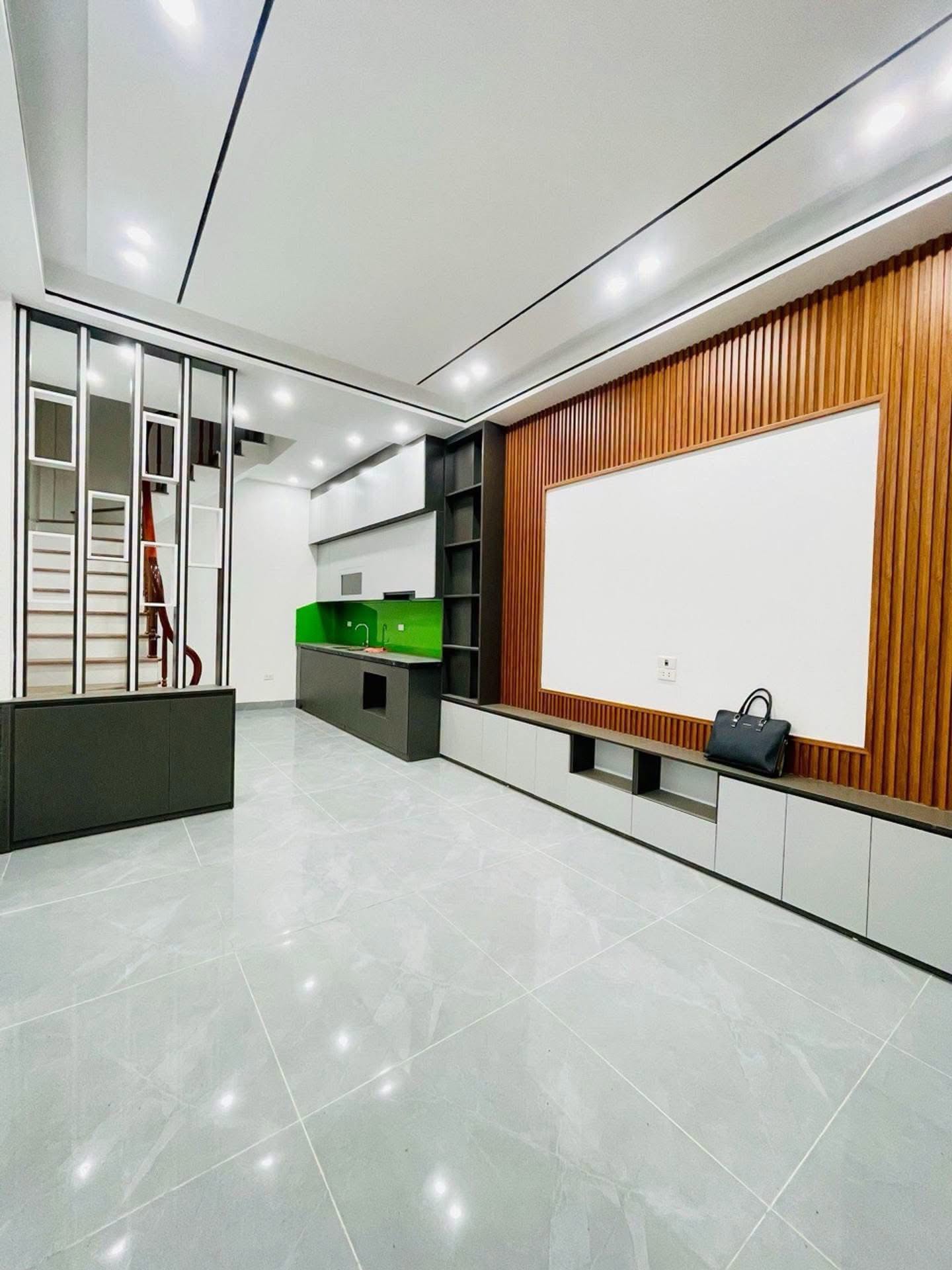 BÁN NHÀ MỸ ĐÌNH 43M², 6 TẦNG, 8 PHÒNG FULL NỘI THẤT, NGÕ NÔNG GẦN PHỐ, CHỦ CẦN BÁN NHANH, NHỈNH 13 TỶ