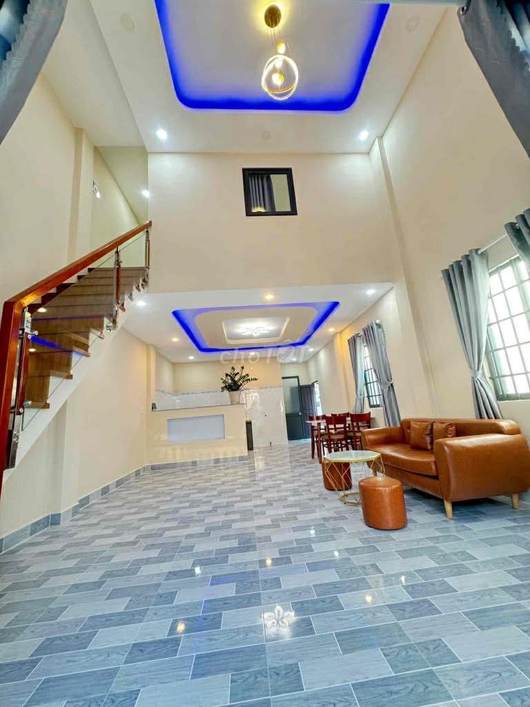 Nhà phố mới đẹp, 2 Tầng – Linh Đông - 60m2 –Nhỉnh 5 tỷ - Đường 5m – KDC sầm uất