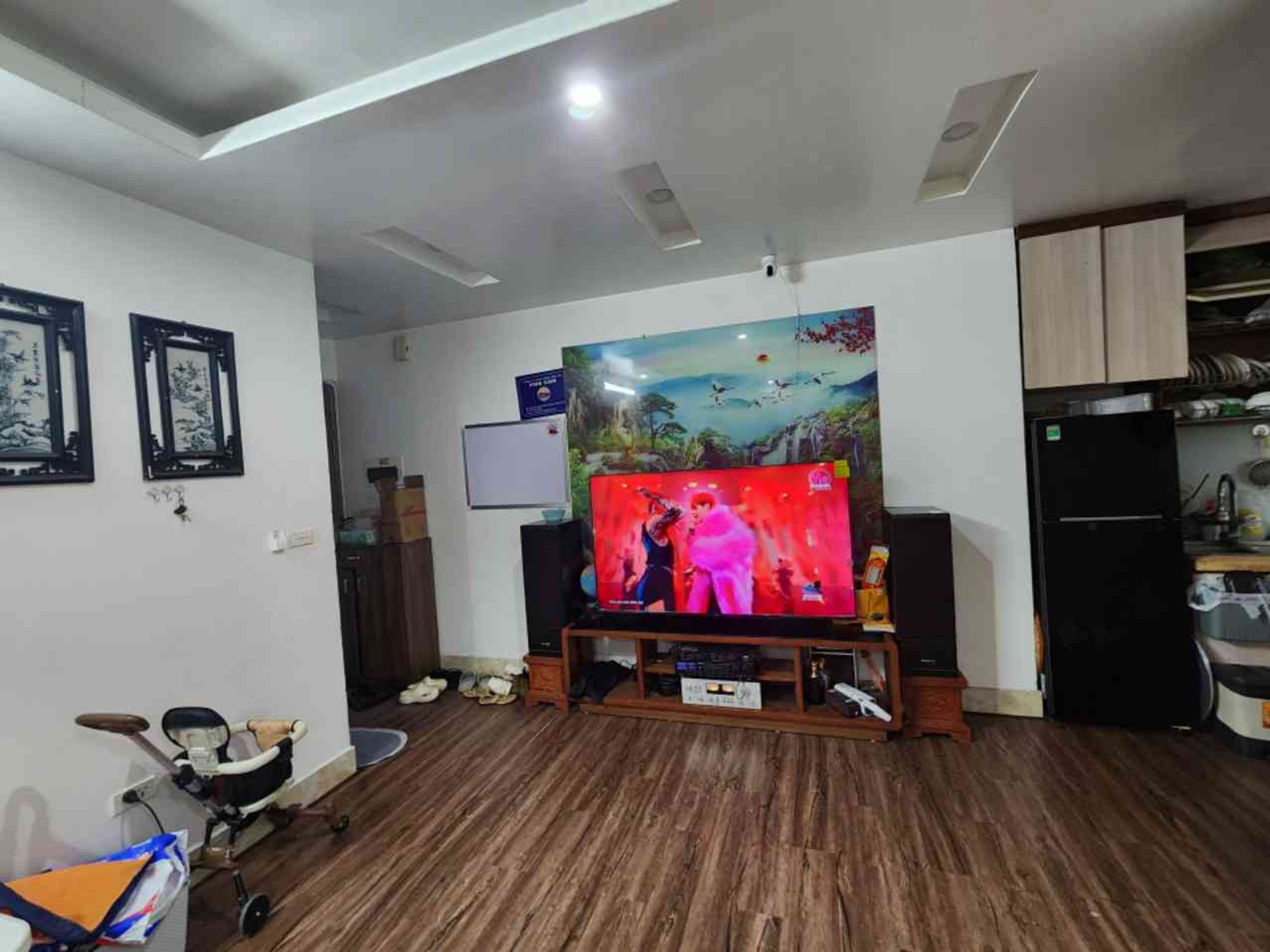 Căn hộ Ruby City  4,2 tỷ 70m sẵn 3 ngủ,sổ đỏ đầy đủ,tầng view đẹp, Long Biên