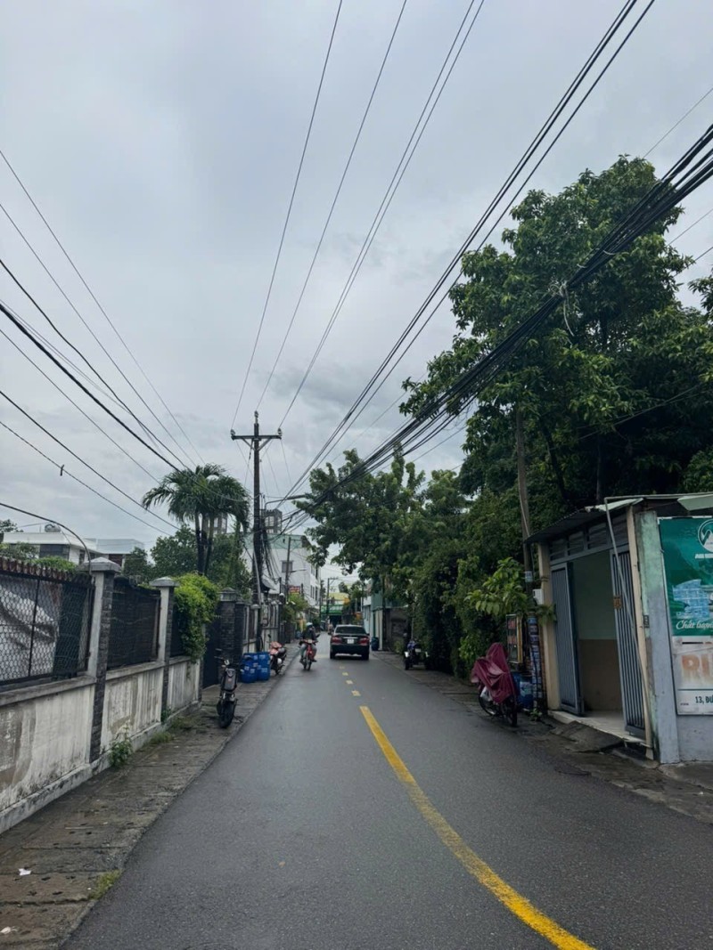 Bán đất Dĩ An 174m²,SHR đường nhựa 2 ô tô thông, gần BigC Go Dĩ An,giá đầu tư