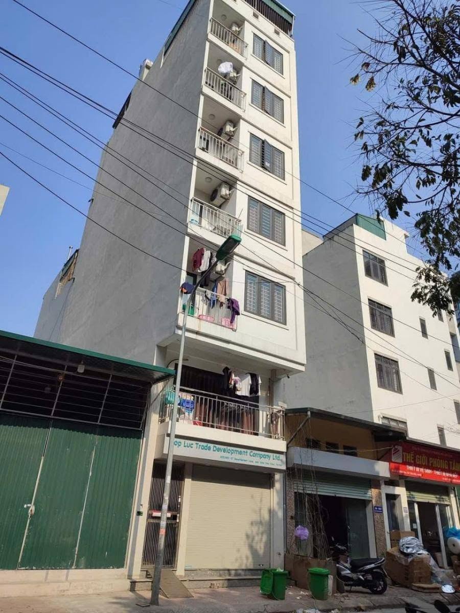 Nhà đẹp Ngọc Lâm Long Biên 11 tỷ 60m ô tô đỗ cửa