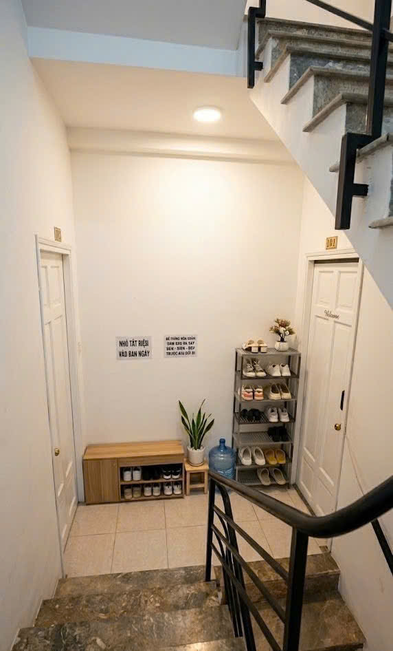 Bán nhà Hoàng Việt - QUẬN TÂN BÌNH - sổ vuông 4 x 15.5 (63 m2) - 12.9 tỷ