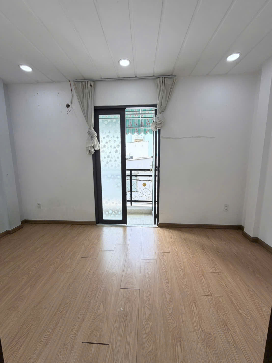 BÁN NHÀ MỚI ĐẸP 1 LẦU HẺM XE HƠI ÂU DƯƠNG LÂN, P.3, QUẬN 8