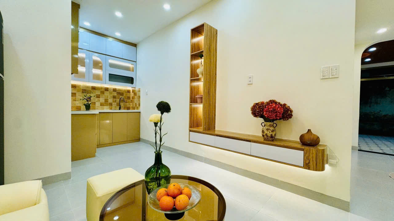 ♥ K Trần Cao Vân cạnh Bãi Đậu Ô tô, sát Trường Lê Thị Hồng Gấm, 40m2, 2 tầng ở ngay, 3.x tỷ