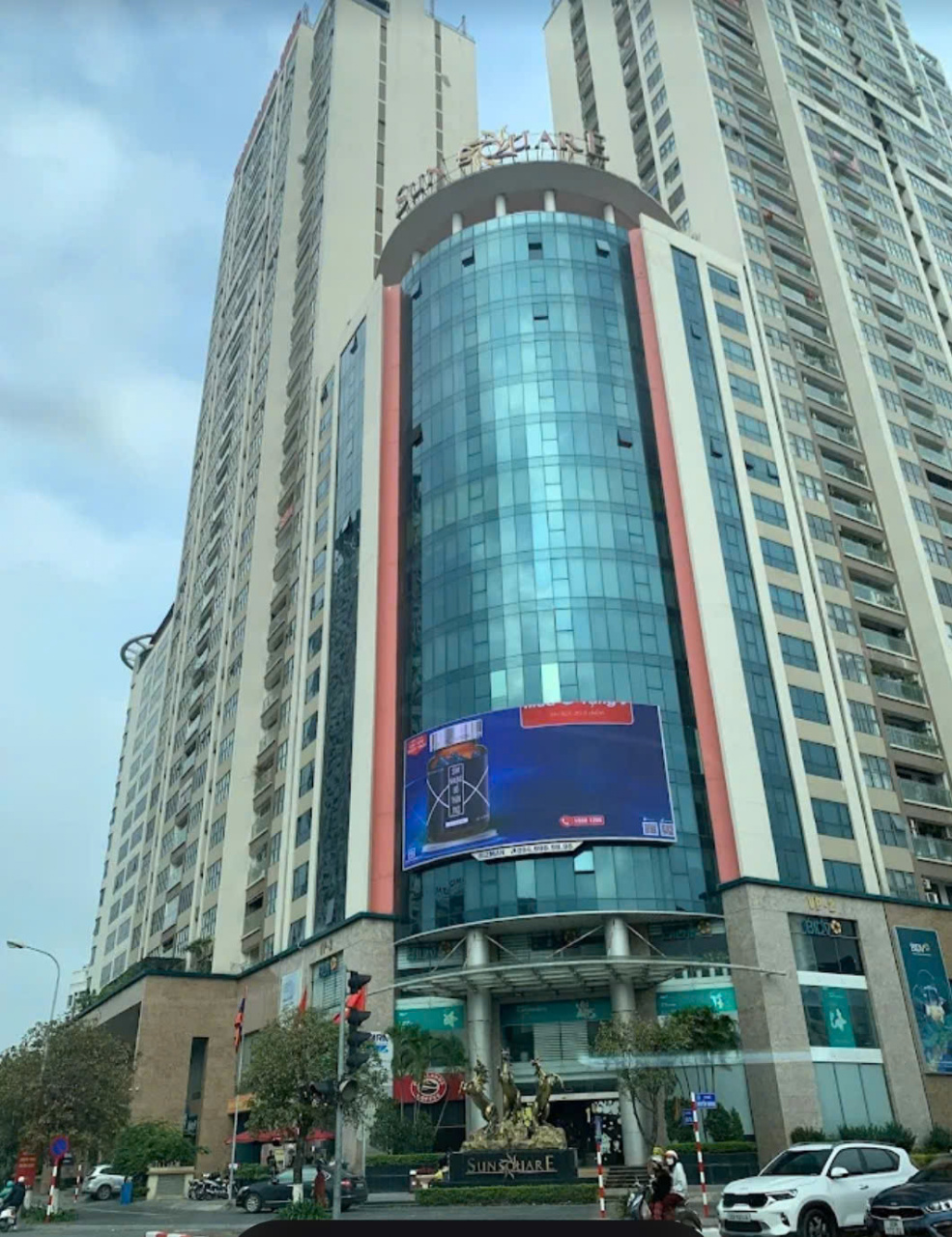 Chính chủ bán căn hộ 3 phòng ngủ cao cấp tại Sun Square - Full nội thất đẹp, sổ đỏ chính chủ
