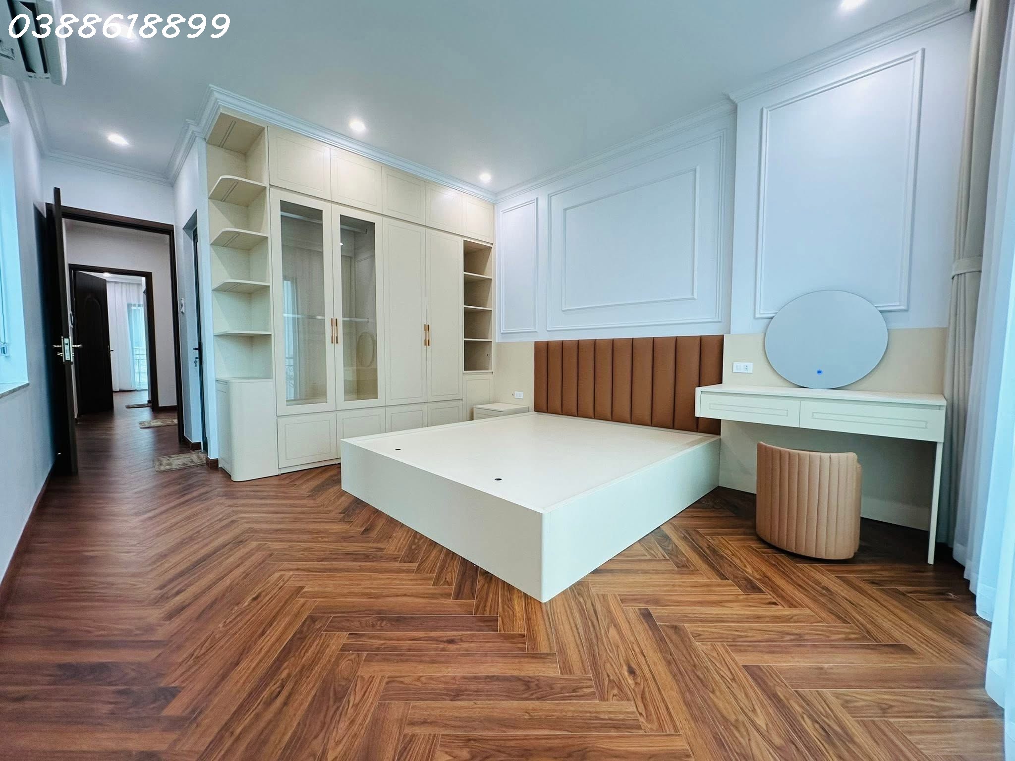 BÁN TÒA VP PHẠM VĂN ĐỒNG - CẦU GIẤY - PHÂN LÔ 3 MẶT Ô TÔ TRÁNH - 7 TẦNG TM - 70M2 - MT 15M - GIÁ 31.5 TỶ