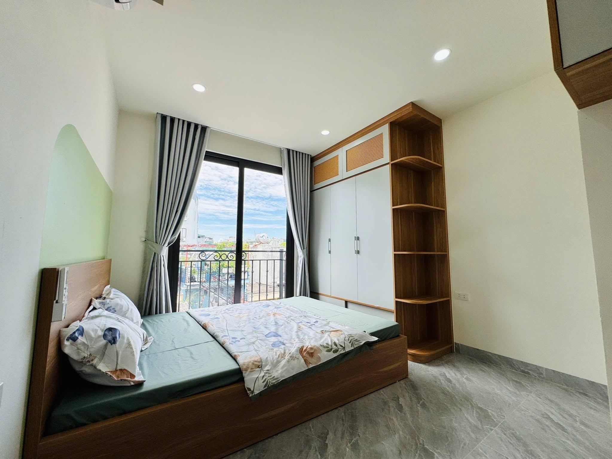 💥Tòa CCMN đẳng cấp Trung Kính 75m 8T thang máy, 24 phòng Full đồ, doanh thu khủng, 33.5 tỷ