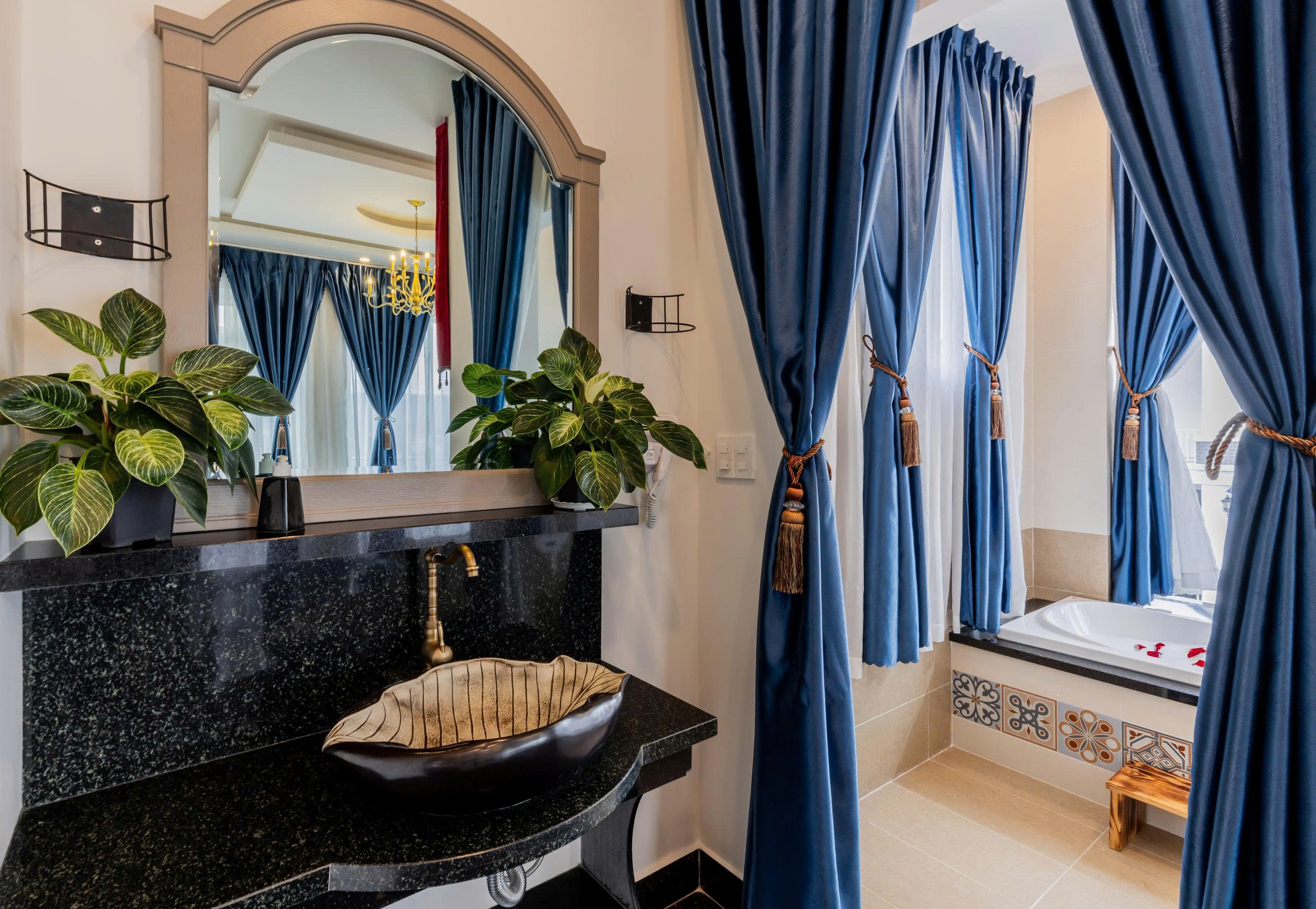 SIÊU PHẨM BIỆT THỰ SÂN VƯỜN CAO CẤP – 2 MẶT TIỀN ĐẮC ĐỊA KIM ĐỒNG, ĐÀ LẠT – CHỦ HẠ GIÁ GẤP 1 TỶ