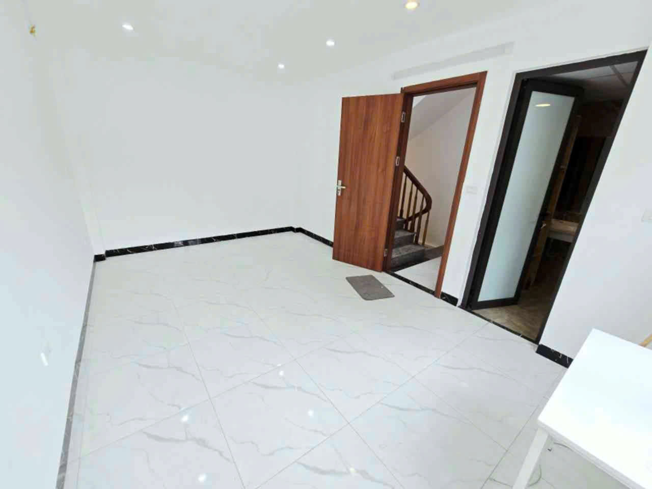 🏡 NHÀ ĐẸP 5 TẦNG - 33M² TẠI PHÚC LỢI,  CHỈ 6,2 TỶ
