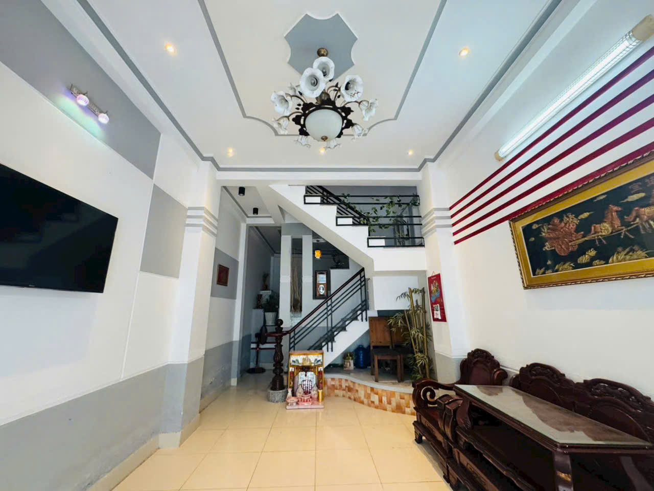 17. Nhà 2 lầu full nội thất – Giá chỉ 7 triệu Võ Trường Toản