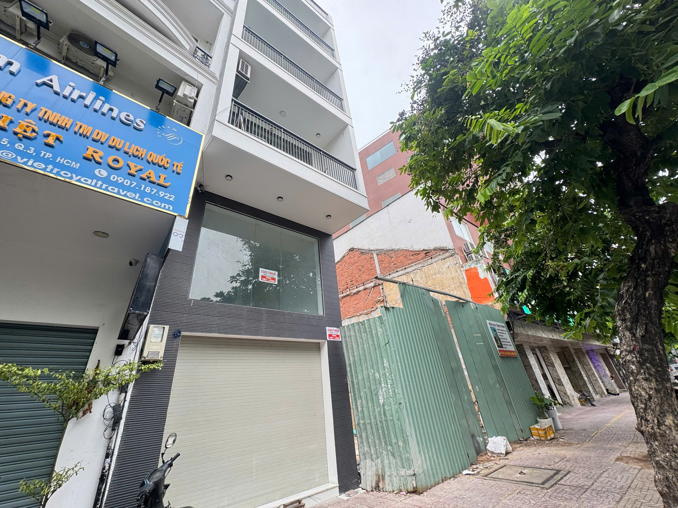 BÁN NHÀ MT NGUYẾN ĐÌNH CHIỂU, Q.3 - NGANG LỚN HIẾM 8M*24M - XD 1 HẦM 8 TẦNG  * LIÊN HỆ GIANG GIANG: 0938676685