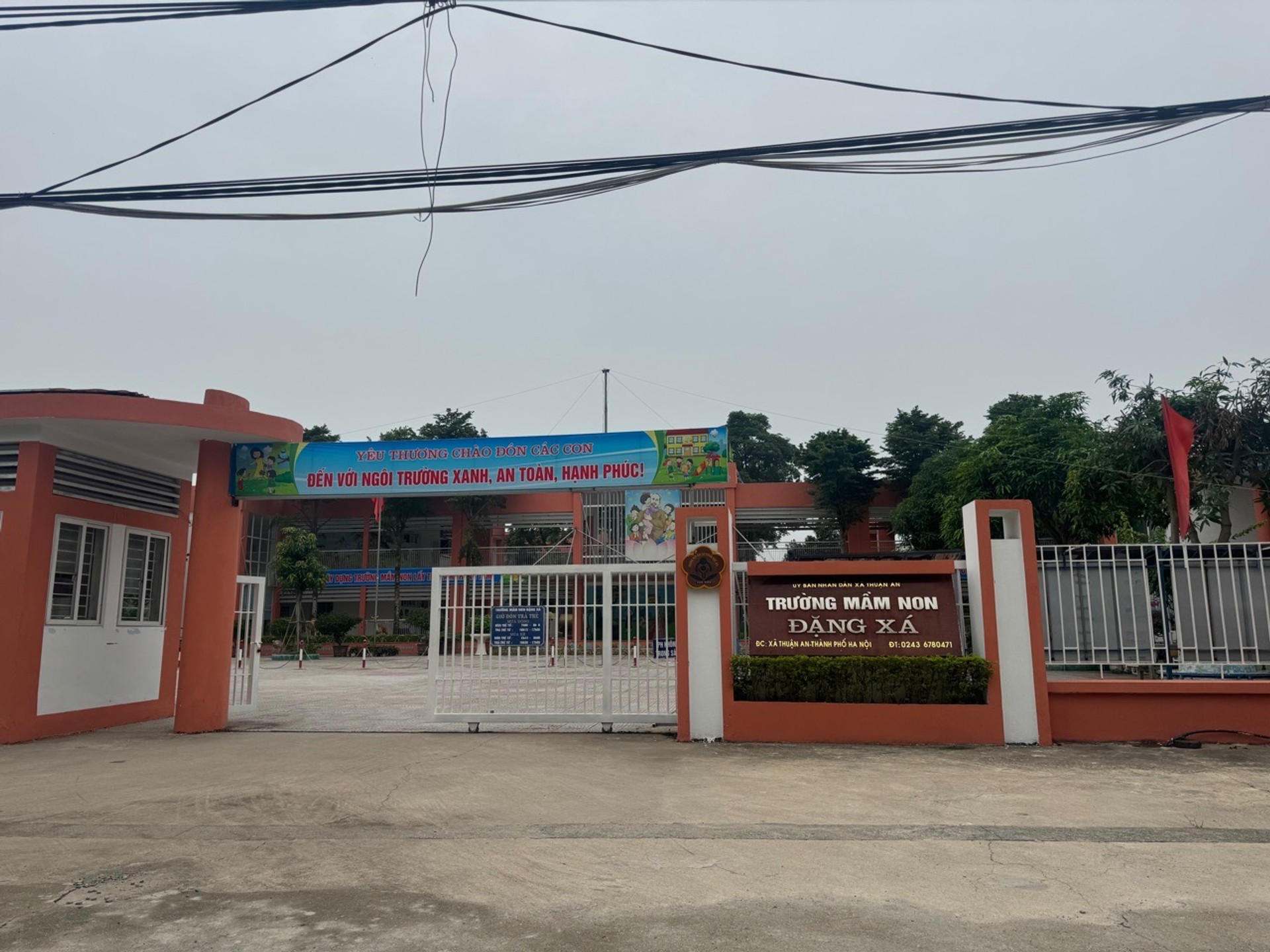 Chưa đến 5 tỷ đã sở hữu căn nhà dân xây, 4 tầng, 65m2, lô góc, ô tô đỗ cửa.Ở Đặng Xá, Gia Lâm.