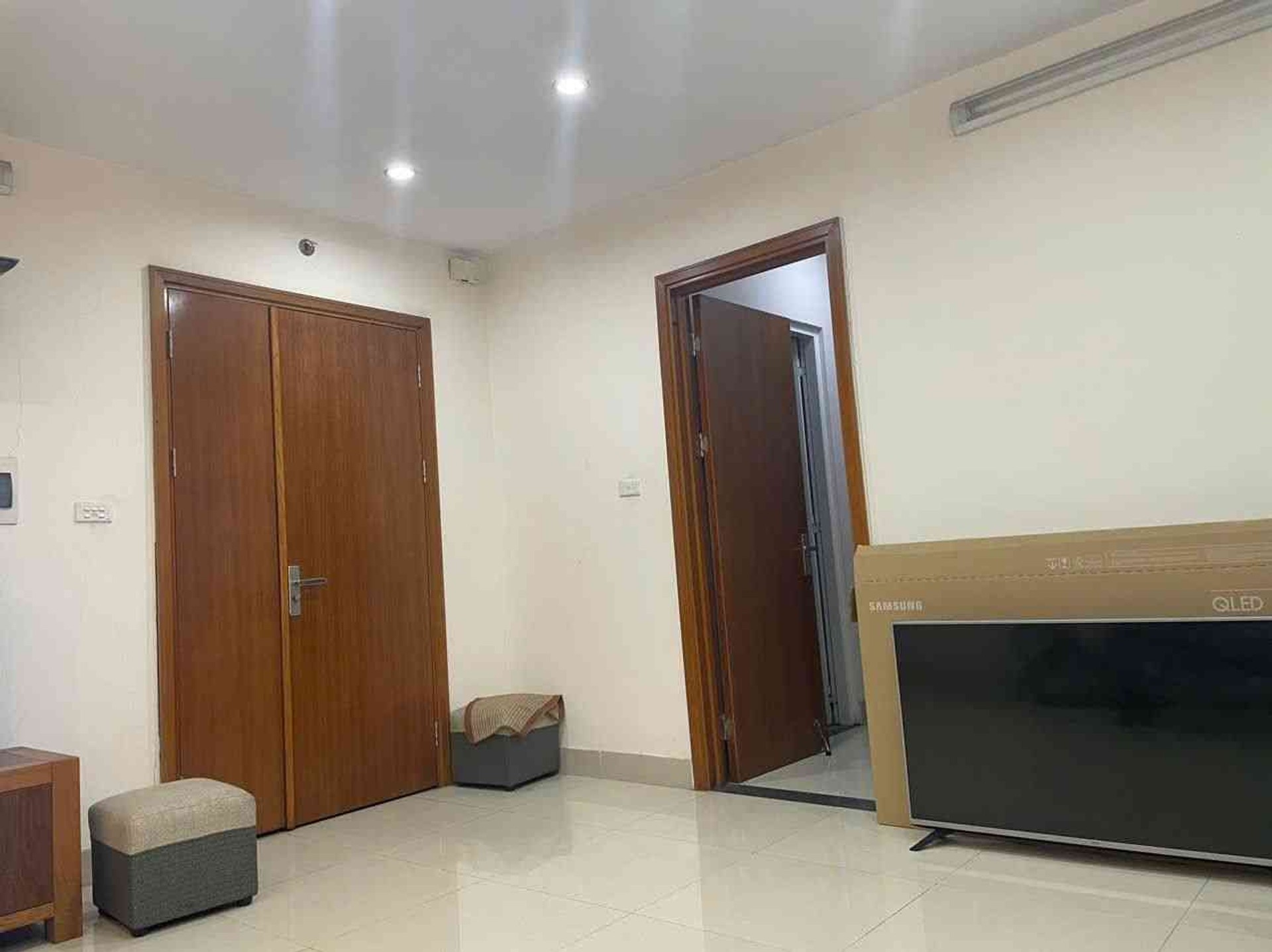 Chung cư Thạch Bàn 4.1 tỷ có 2 ngủ vệ sinh riêng,view phòng thoáng