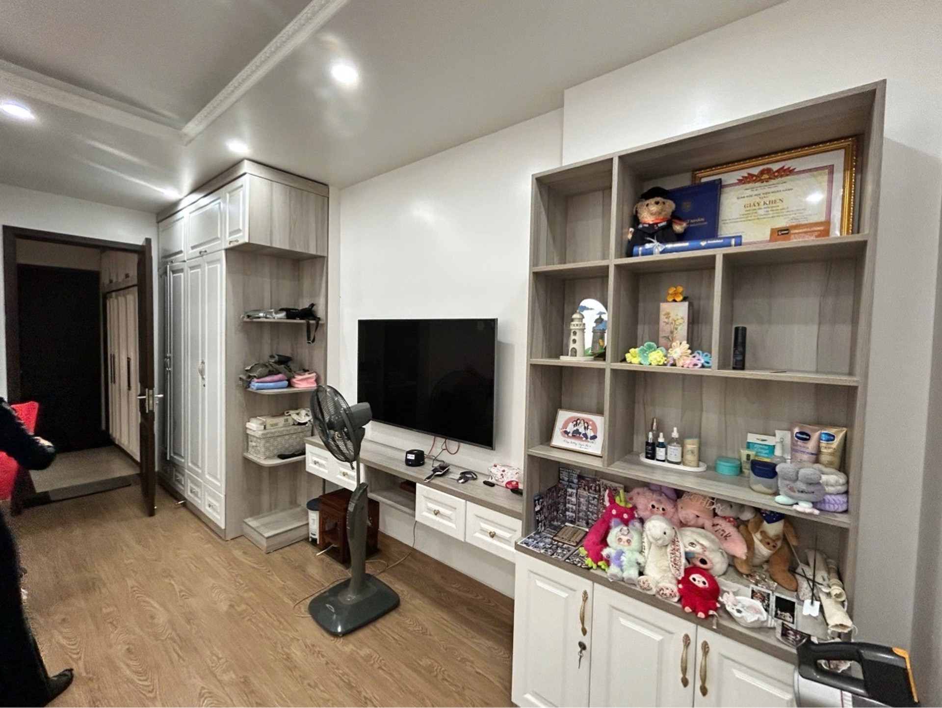 Shophouse Hoàng Huy Mall – Vị trí kinh doanh đẹp, giá chỉ 12,9 tỷ.