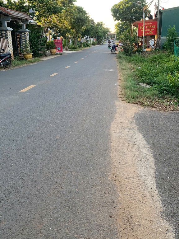 CHÍNH CHỦ CẦN TIỀN BÁN GẤP LÔ ĐẤT MẶT TIỀN ĐƯỜNG NHỰA TÂN AN – CỬA TÙNG