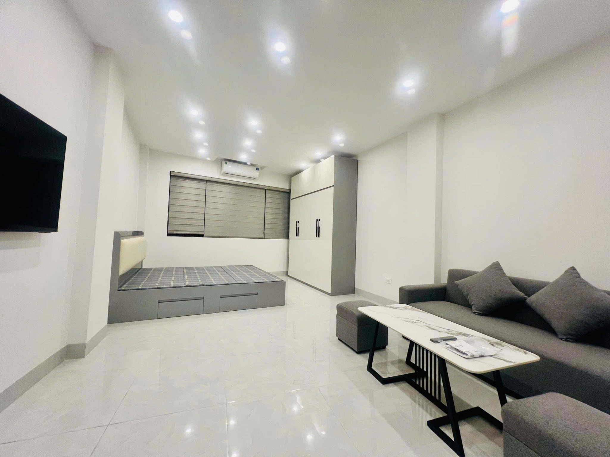 CHO THUÊ PHÒNG CCMN CAO CẤP – NHÀ MỚI 100% – THANG MÁY – FULL NỘI THẤT