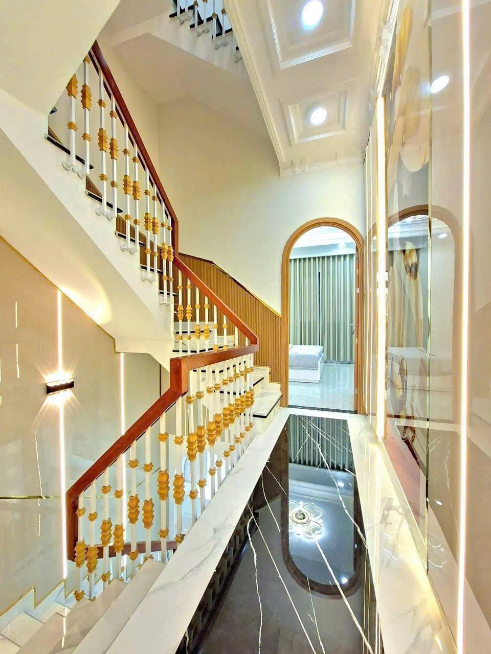 NHÀ TÂN CỔ ĐIỂN, HẺM XE HƠI HUỲNH TẤN PHÁT, 4.2X16M, CHỈ HƠN 8 TỶ