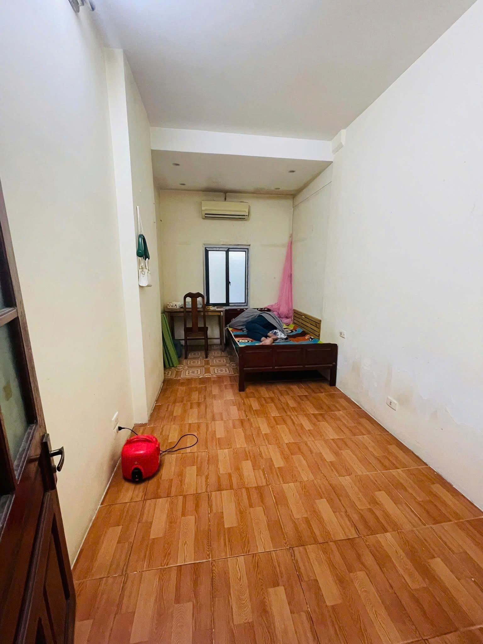 HOT HOT – CHÍNH CHỦ CẦN BÁN CĂN TẬP THỂ BỆNH VIỆN NHI TRUNG ƯƠNG  Đường La Thành, P.Láng, TP.Hà Nội