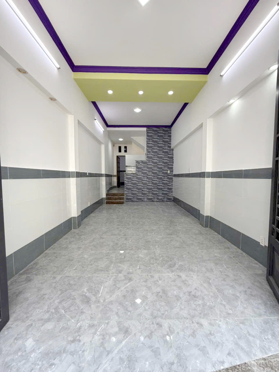 Nhà mới 55m2 1 lầu/3PN hẻm 181 Âu Dương Lân P2Q8