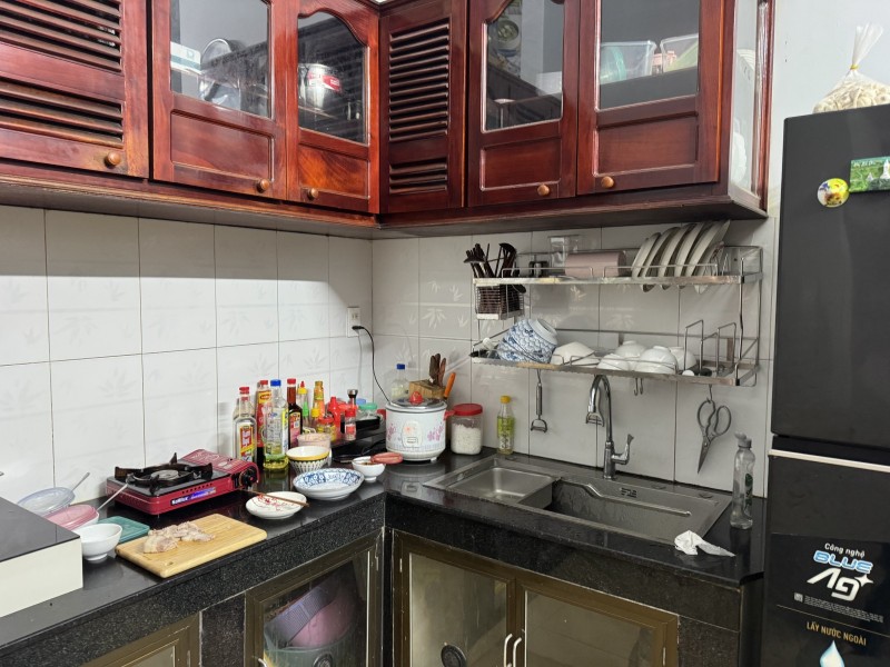 Bán nhà 3 tầng đường số 4, Phường Trường Thọ, Thủ Đức, DT 65m2, 6PN, SHR. Giá 6,75  tỷ.