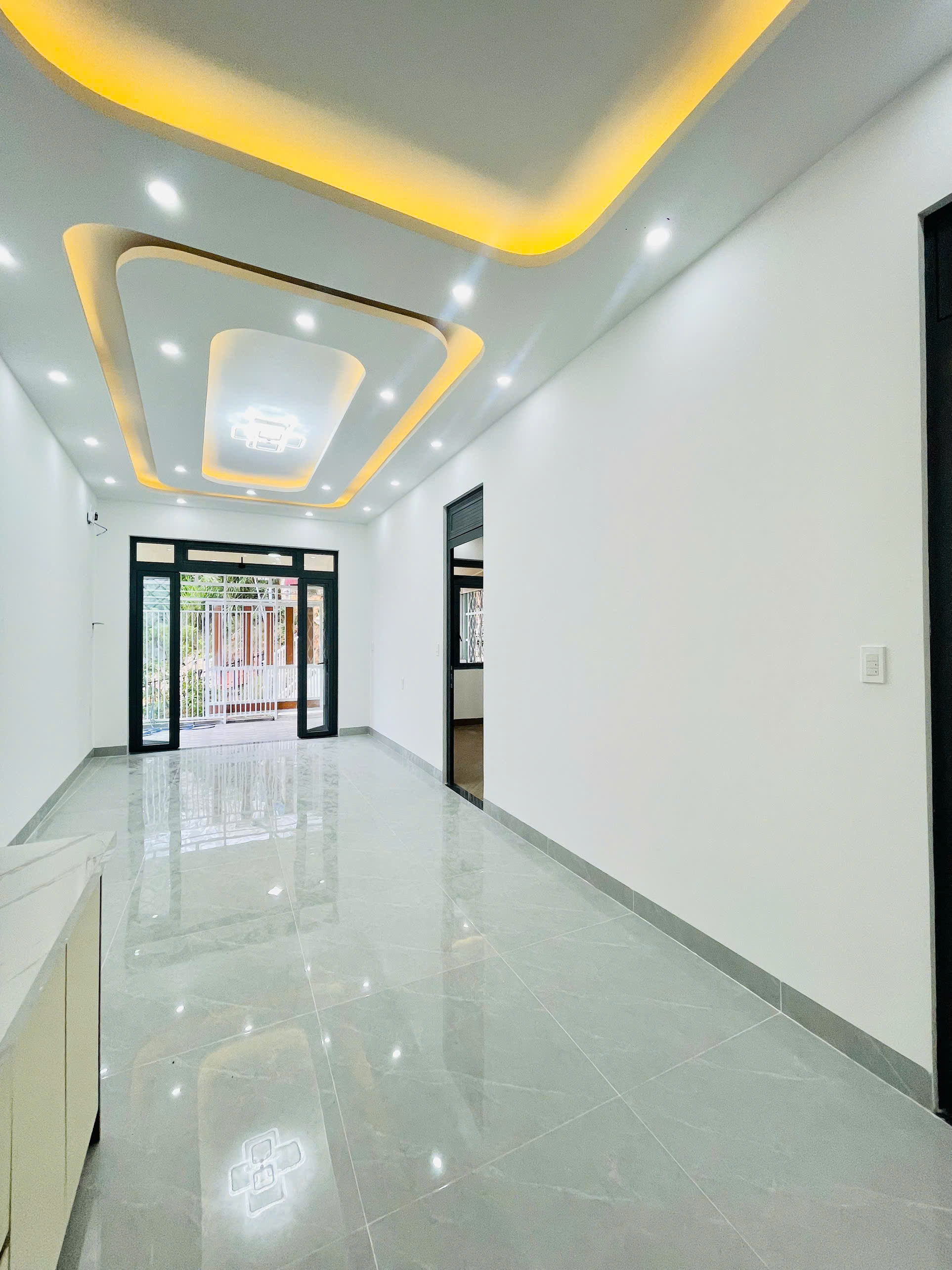 NHÀ PHỐ AN SƠN RỘNG RÃI GIÁ MỀM – 3 PHÒNG NGỦ KIÊN CỐ – CHỈ 2 TỶ 850