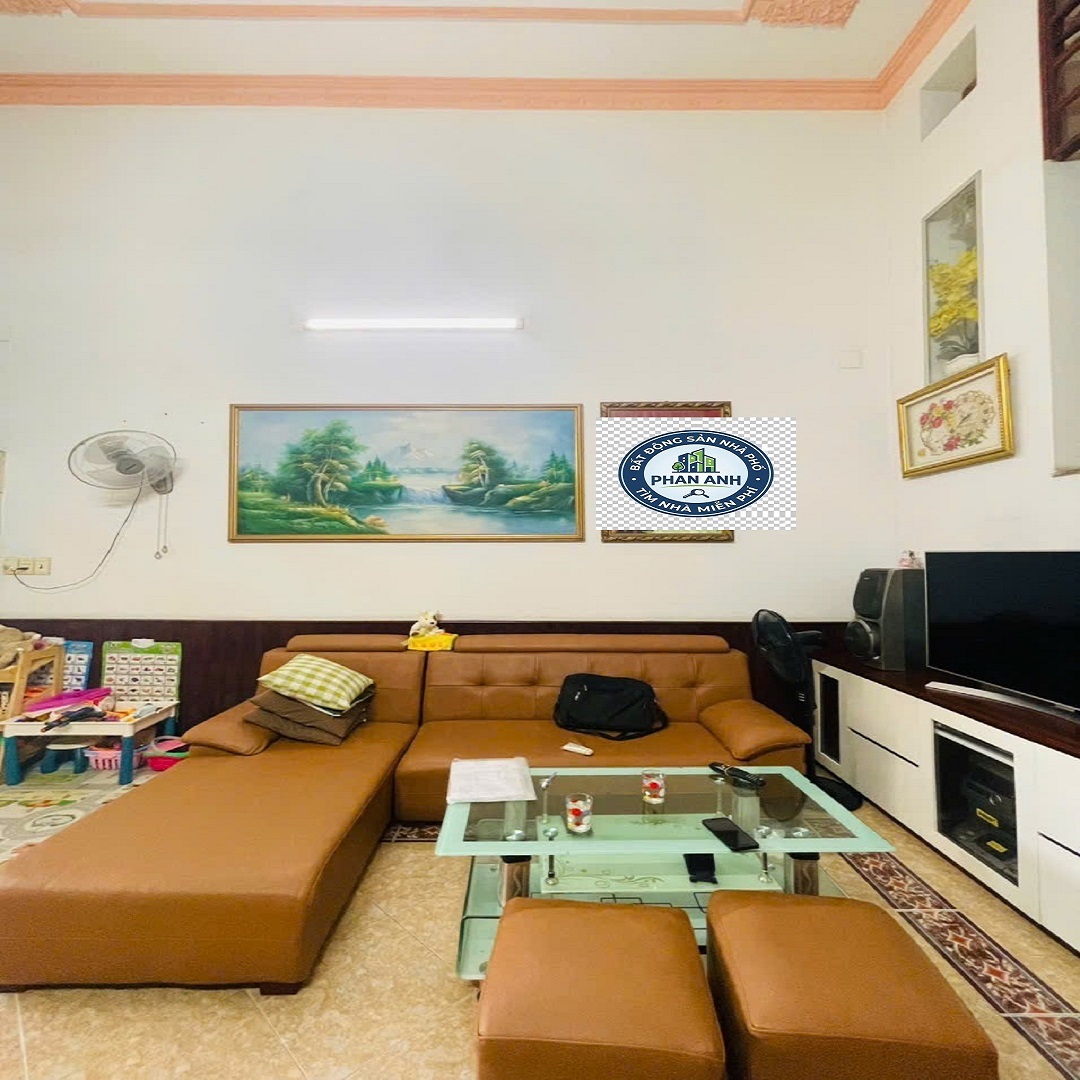 Nhà phố 4 tầng hẻm xe tải sát mặt tiề.n Tây Hòa – Không gian rộng cho đại gia đình, gi.á "sập hầm" 