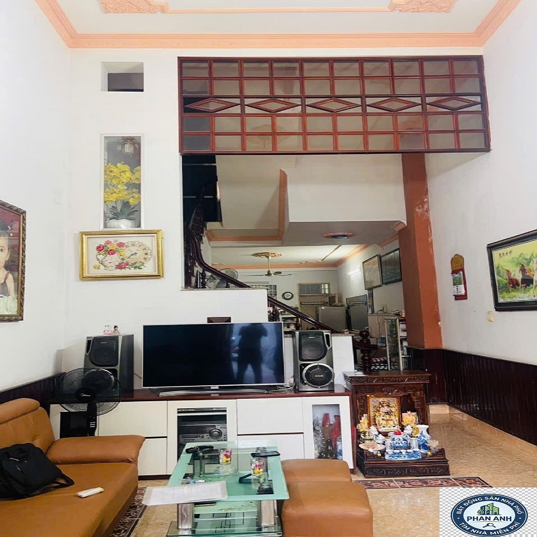 Nhà phố 4 tầng hẻm xe tải sát mặt tiề.n Tây Hòa – Không gian rộng cho đại gia đình, gi.á "sập hầm" 