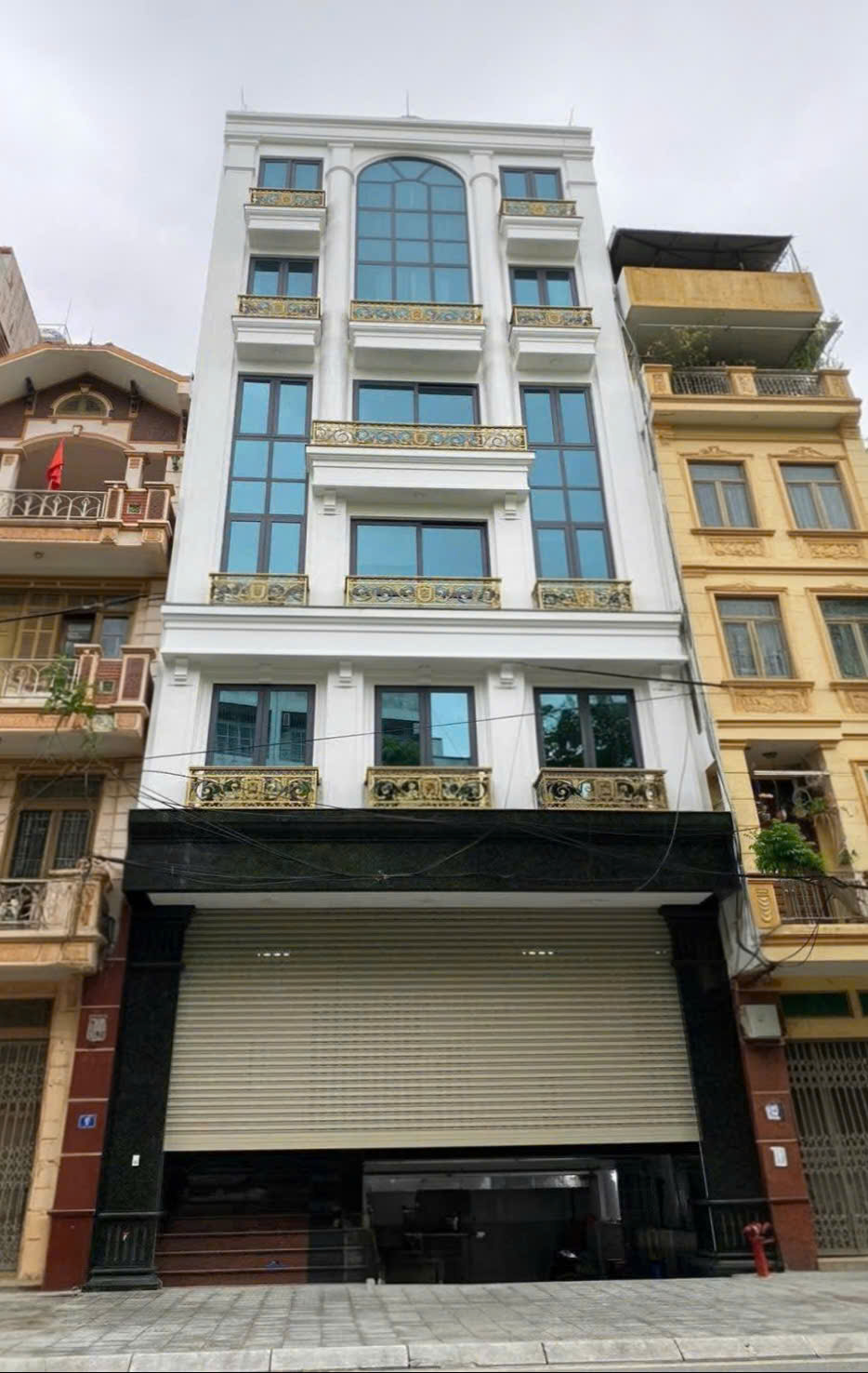 Cho thuê nhà, THANG MÁY, 105m2_ 6T; Nguyễn Thị Định, Hoàng Ngân -41 tr