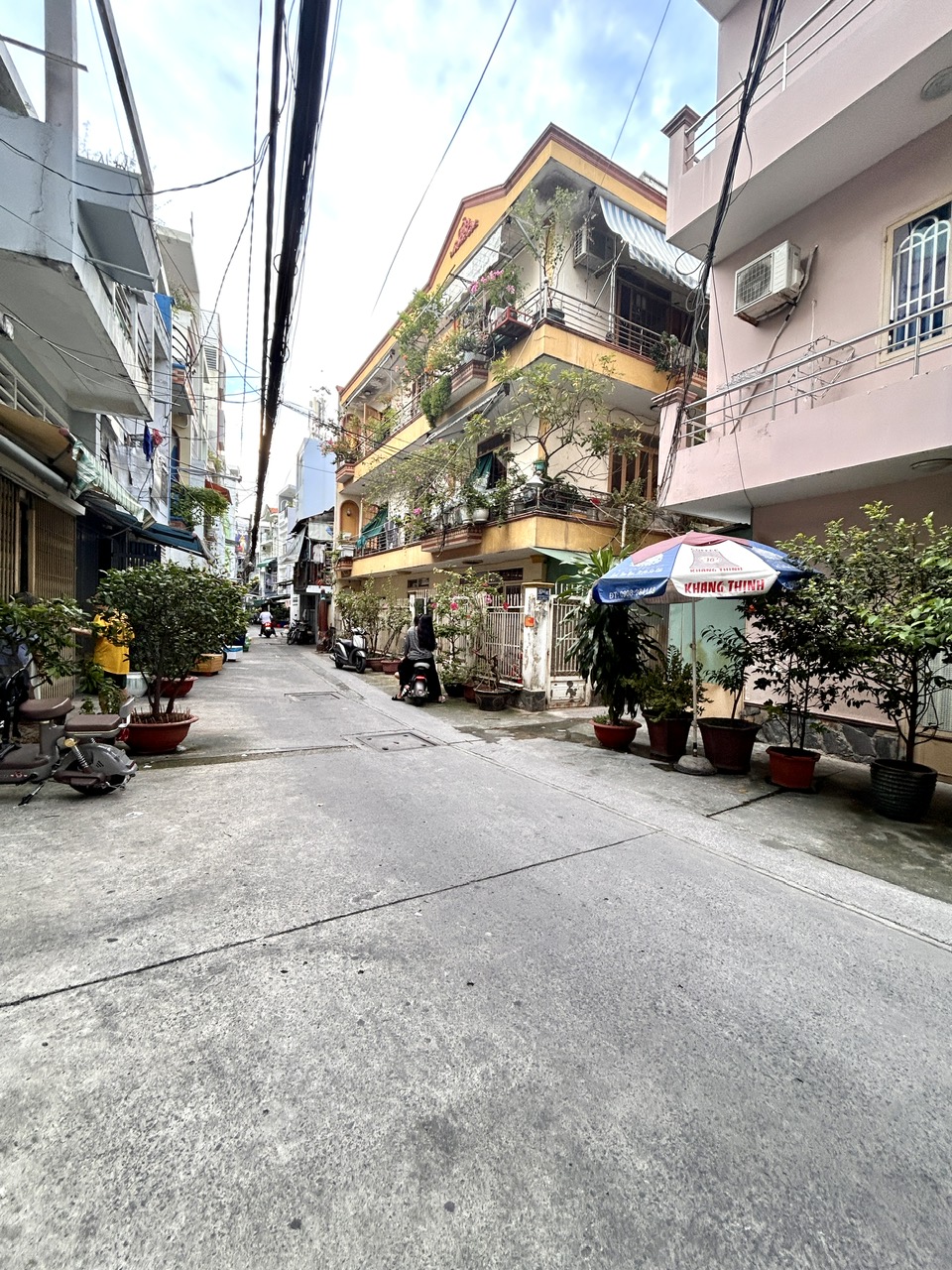 BÁN NHÀ NHỈNH 5 ĐỒNG - XE HƠI ĐẬU CỬA- Đ.TÔN THẤT THUYÊT- THUẬN TIỆN LƯU THÔNG QUA CÁC TUYẾN ĐƯỜNG- KHANH HỘI- BẾN VÂN ĐỒN- HOÀNG DIỆU- NGUYỄN TẤT THÀNH.