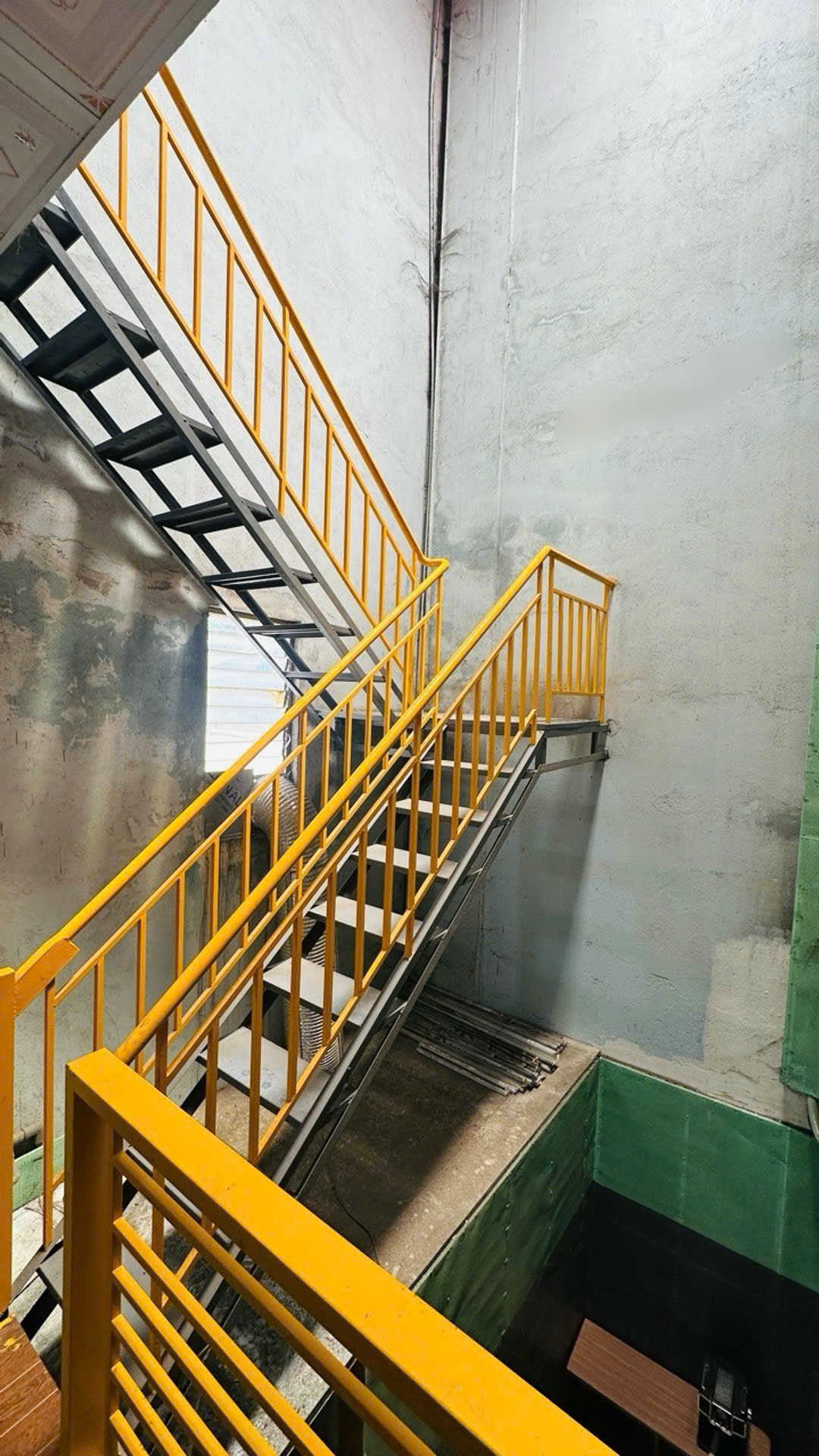 Bán nhà đang làm kho xưởng - Đường Số 4, BHHB, BT - 158m2(8.5x18.6m) - 8 5 tỷ(tl)