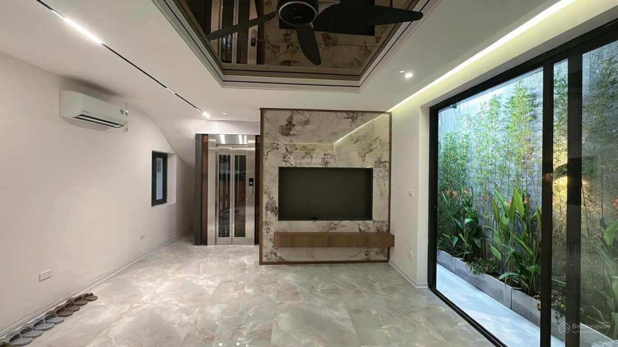 Bán nhà phân lô quân đội Hoàng Văn Thái Thanh Xuân - 6 tầng thang máy, mặt tiền rộng, nhỉnh 12 tỷ. Ib xem ngay