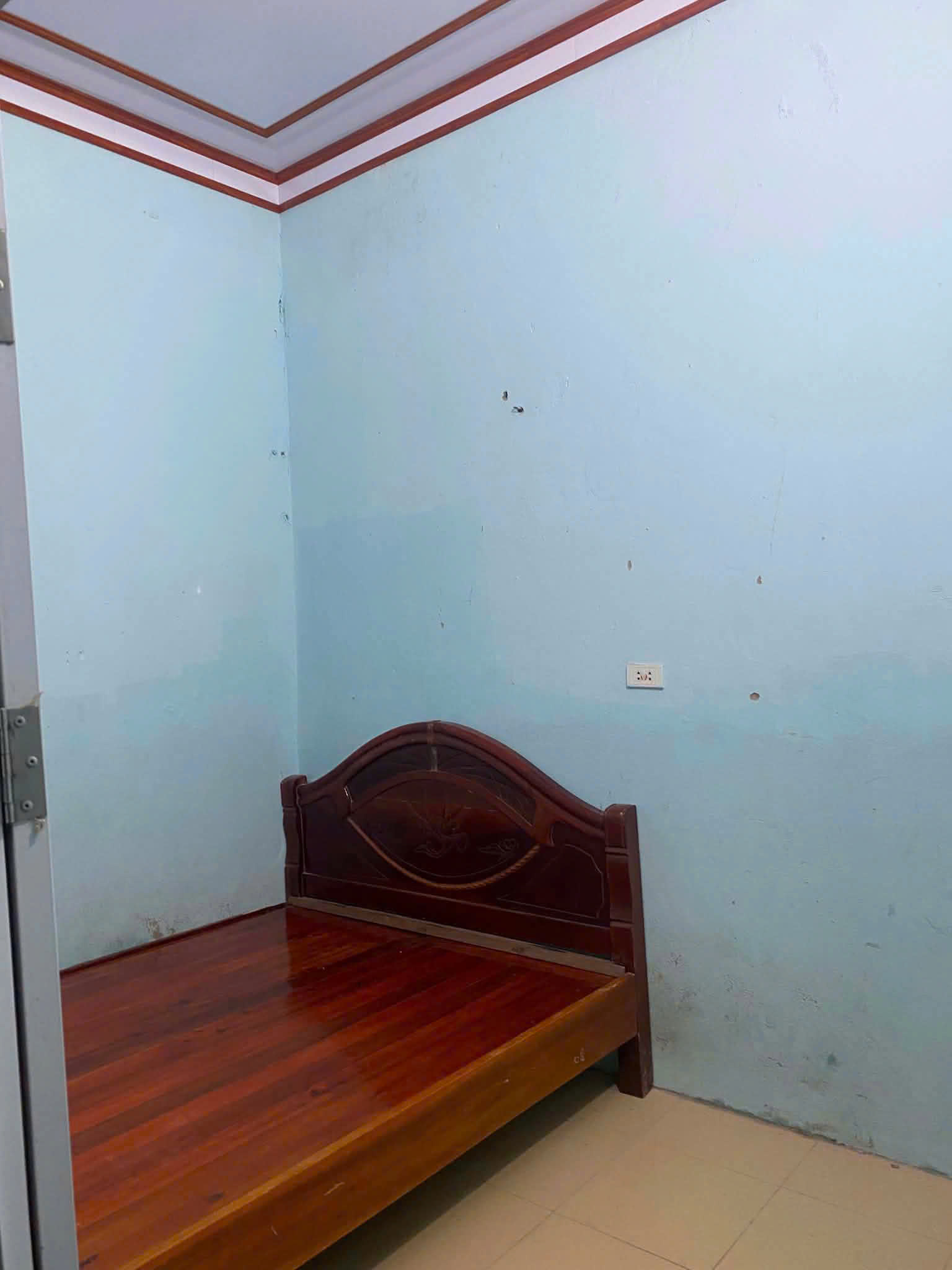 CHO THUÊ NHÀ CẤP 4 NGUYÊN CĂN TẠI NGHI PHÚ , TP. VINH, NGHỆ AN
