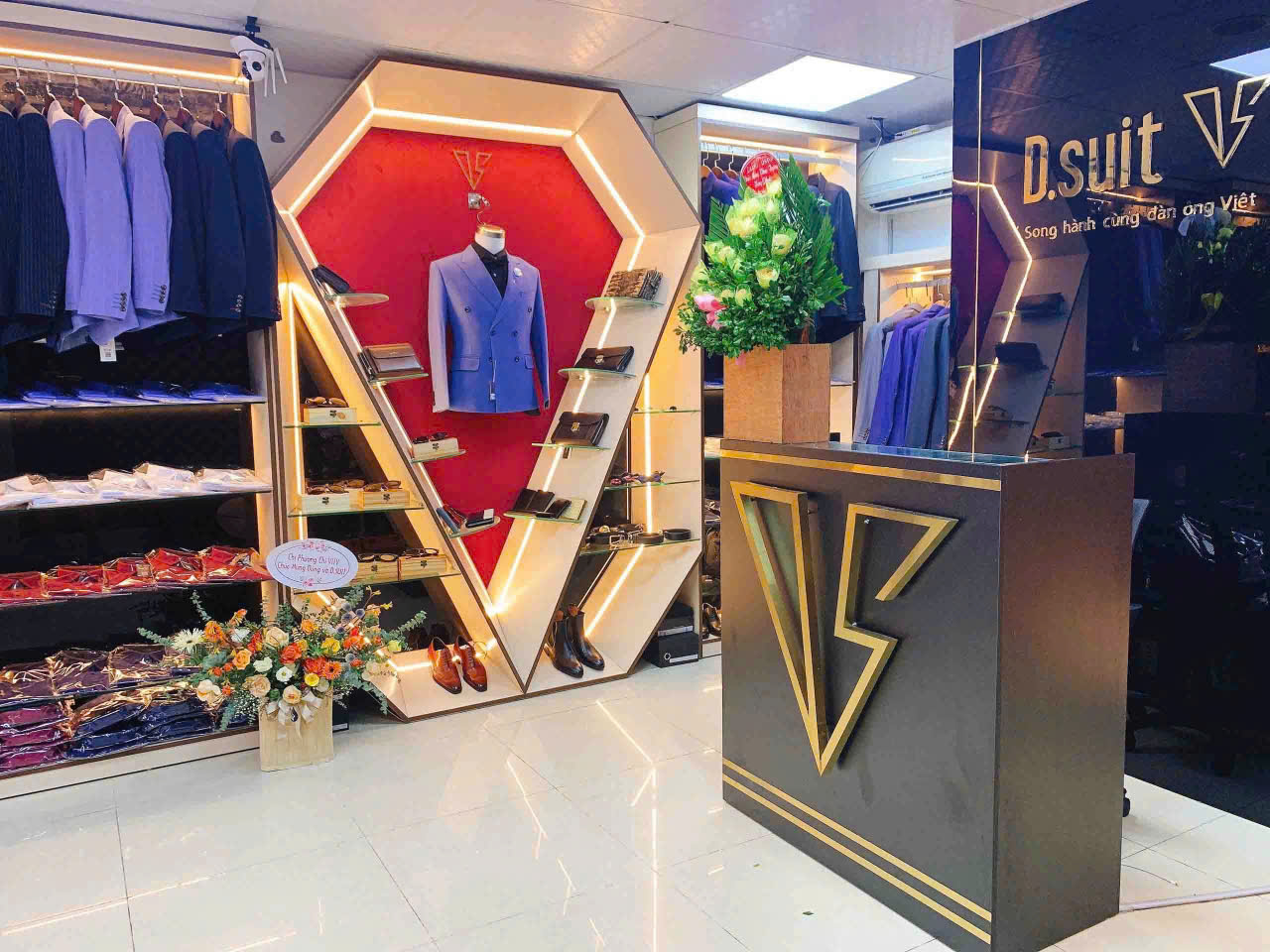 SANG NHƯỢNG GẤP SHOP THỜI TRANG NAM CAO CẤP – MẶT PHỐ HOÀNG CẦU, GẦN GA THÁI HÀ, HÀ NỘI