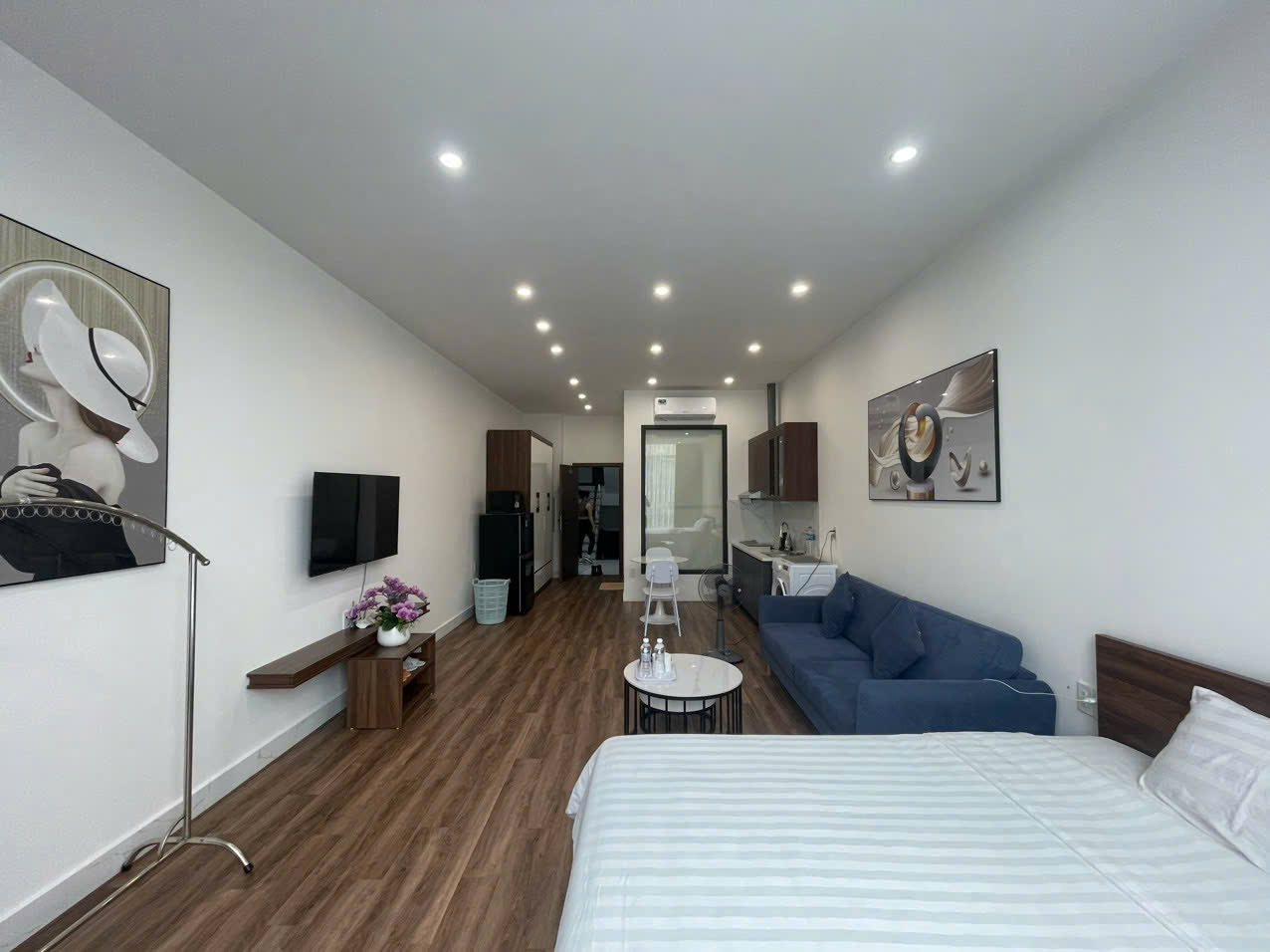 SIÊU PHẨM DÒNG TIỀN MẶT ĐƯỜNG VĂN CAO , 5 TẦNG THANG MÁY