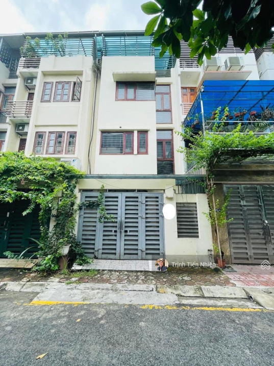 Bán liền kề 183 Hoàng Văn Thái cực đẹp view hồ Đầm Hồng 84m2