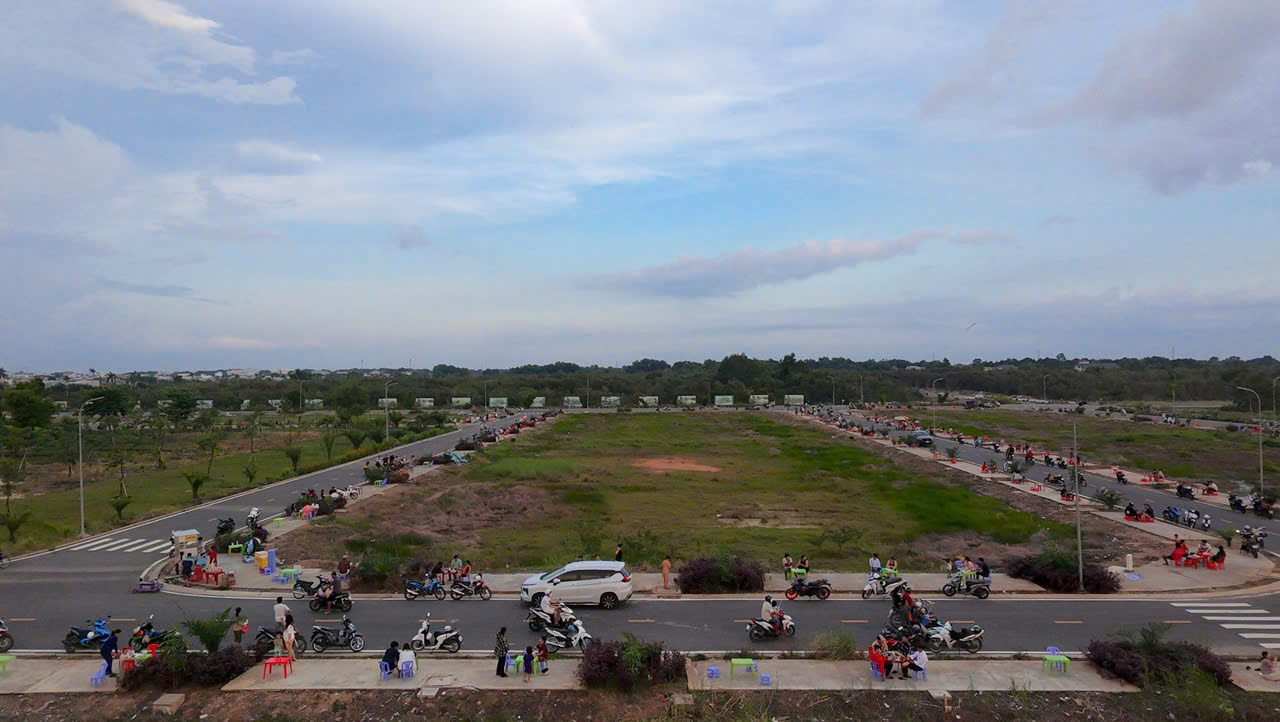 E.CITY TÂN ĐỨC – ĐỪNG CHỈ NHÌN VÀO GIÁ ĐẤT, HÃY NHÌN VÀO TƯƠNG LAI CỦA CẢ MỘT THÀNH PHỐ