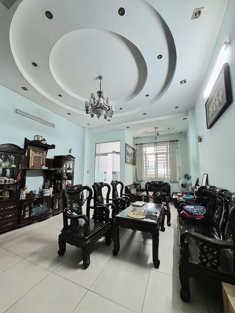 Bán nhà Mặt tiền C12 - giao Cộng Hòa, gần Ga Metro, 5x20m, 4 Tầng - 1 đời chủ, 5PN, 30,9 Tỷ.