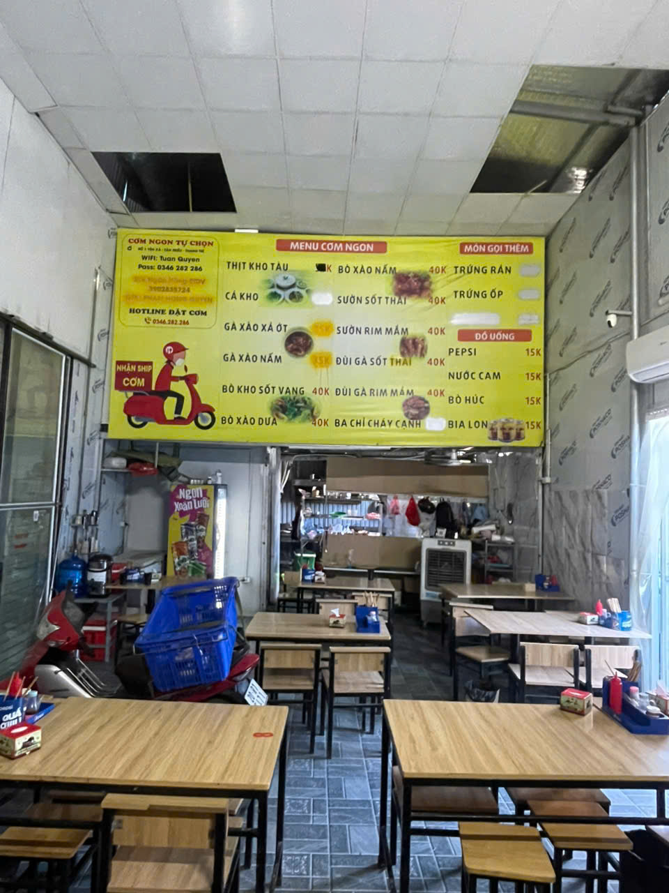 SANG NHƯỢNG MẶT BẰNG KINH DOANH VỊ TRÍ ĐẸP GẦN CHỢ ĐÊM VĂN QUÁN , HÀ ĐÔNG
