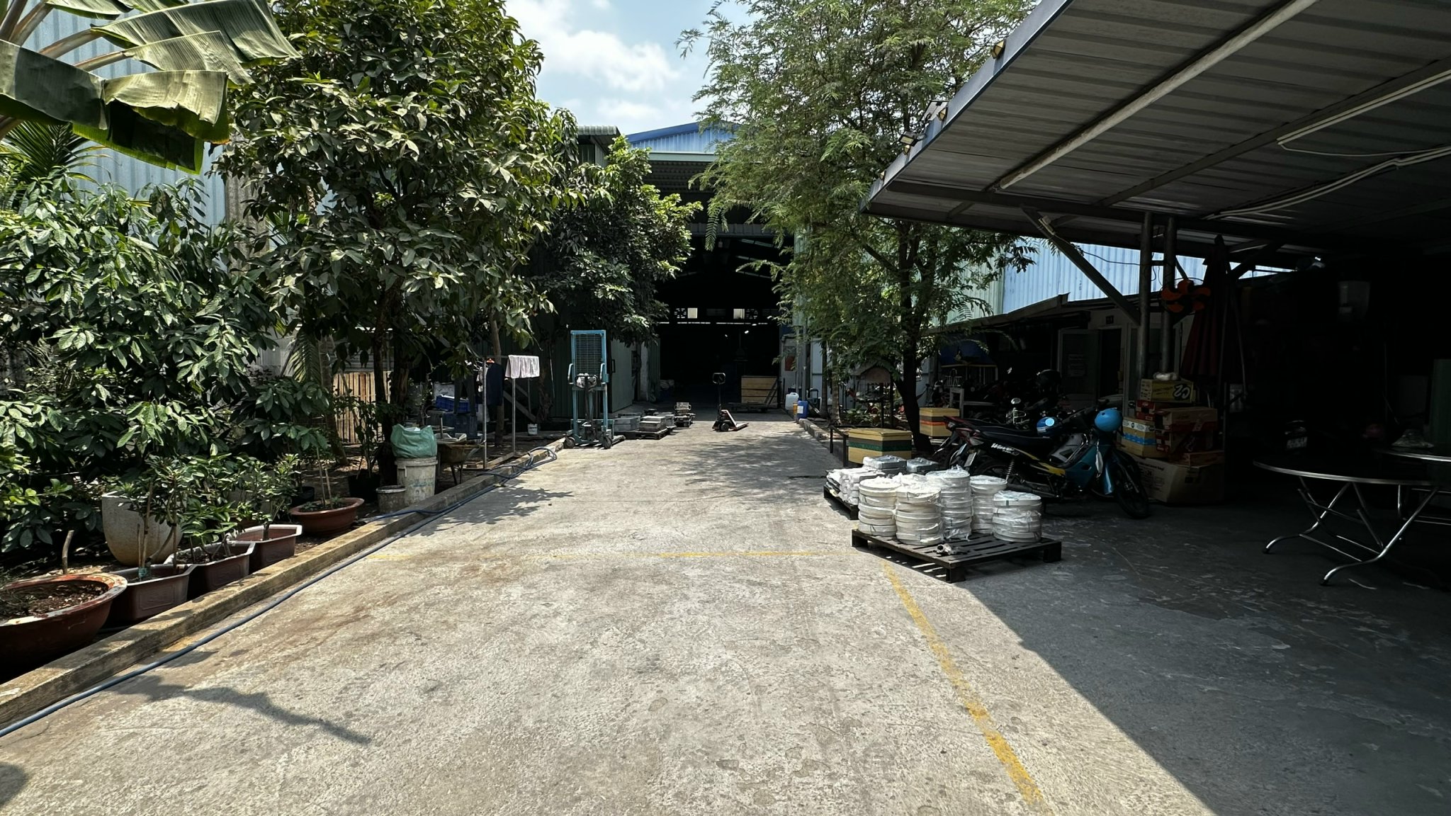 Bán kho, nhà xưởng tại ĐT 747B, P. Tân Khánh, HCM (P. Thái Hòa, Tp. Tân Uyên) 1272m², 16x80 mét