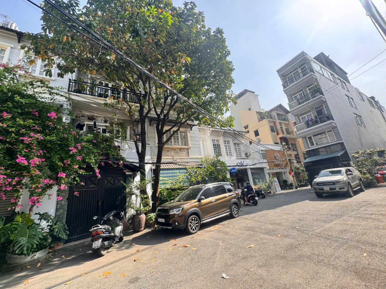 HIẾM BÁN 160M2 - NGANG 6,8M*24M - BÁN NHÀ 5 TẦNG HXH 8M Đ.NGUYỄN THỊ MINH KHAI, QUẬN 1 - NGAY ĐÀI TRUYỀN HÌNH HTV 0938676685 GIANG GIANG