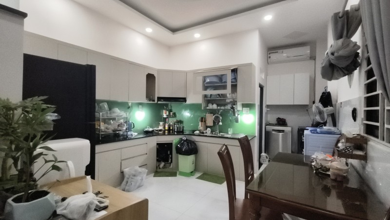 Bán nhà  đường 109, Phước Long B, Q9, Thủ Đức, TP HCM. DT 58m2, 4 tầng, giá 6,76  tỷ.