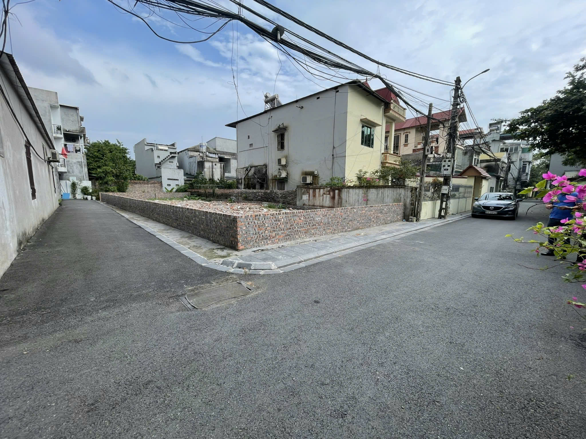 Lô Góc 207m2 - Gần Bệnh viện Bắc Thăng Long (Than 3) - Đông Anh - Hà Nội. Giá 65tr/m2