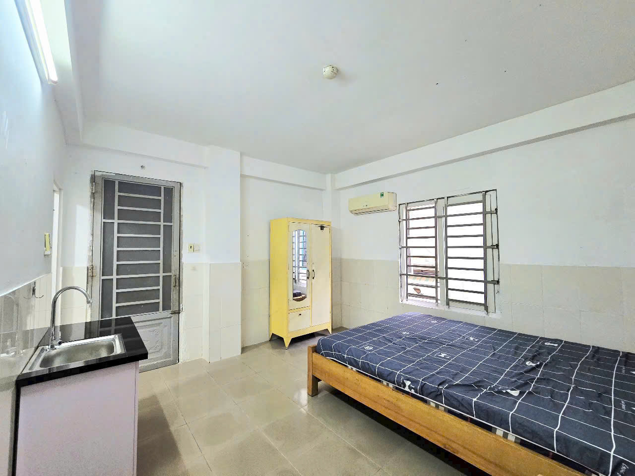 CẦN PASS GẤP PHÒNG TRỌ TÂN BÌNH – GẦN SÂN BAY - TPHCM