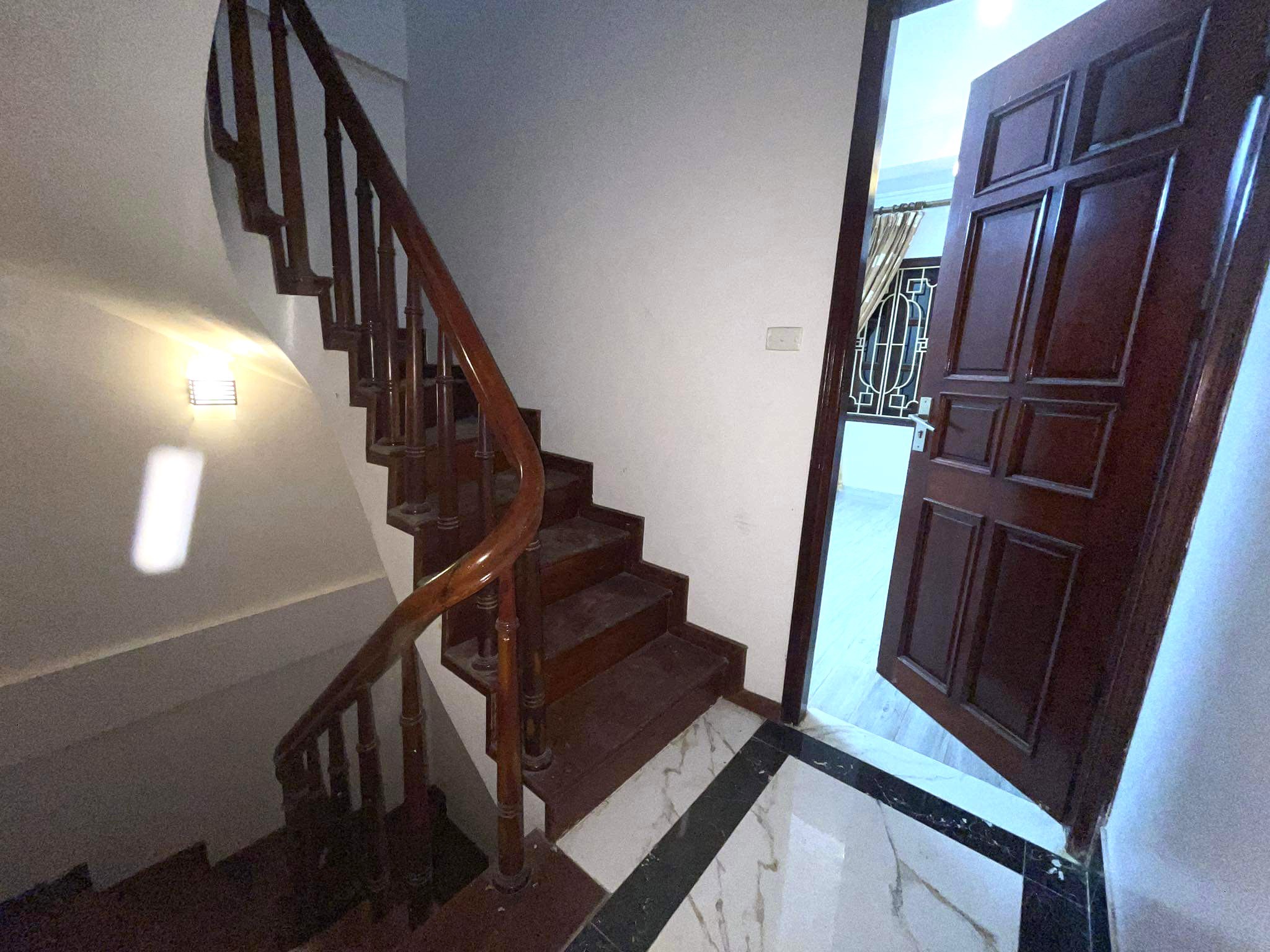 Nhà tôi cho thuê nhà, 140m2- 8T, Đào Duy Từ, Mã Mây, Hàng Bạc -69 tr
