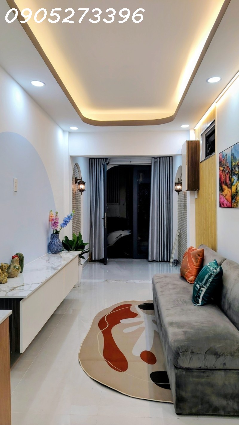 NGAY ĐẠI HỌC VĂN LANG- P11 - BÌNH THẠNH - 32M2 NỞ HẬU 3 PN (PN TRỆT) - NHỈNH 4 TỶ.