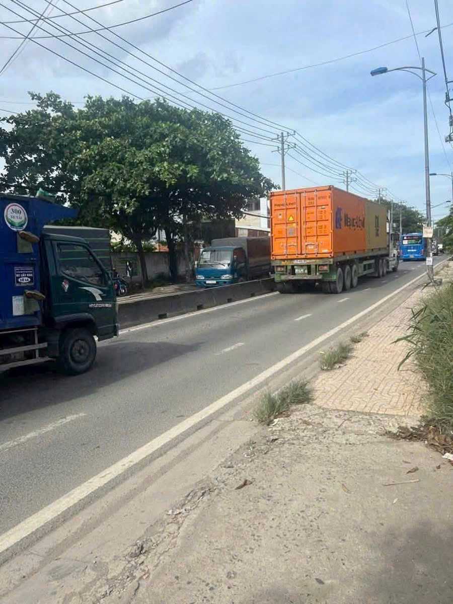 GIÁ CHỈ 10 TỶ – KHO MẶT TIỀN NGUYỄN VĂN BỨA ĐANG CÓ DÒNG TIỀN
