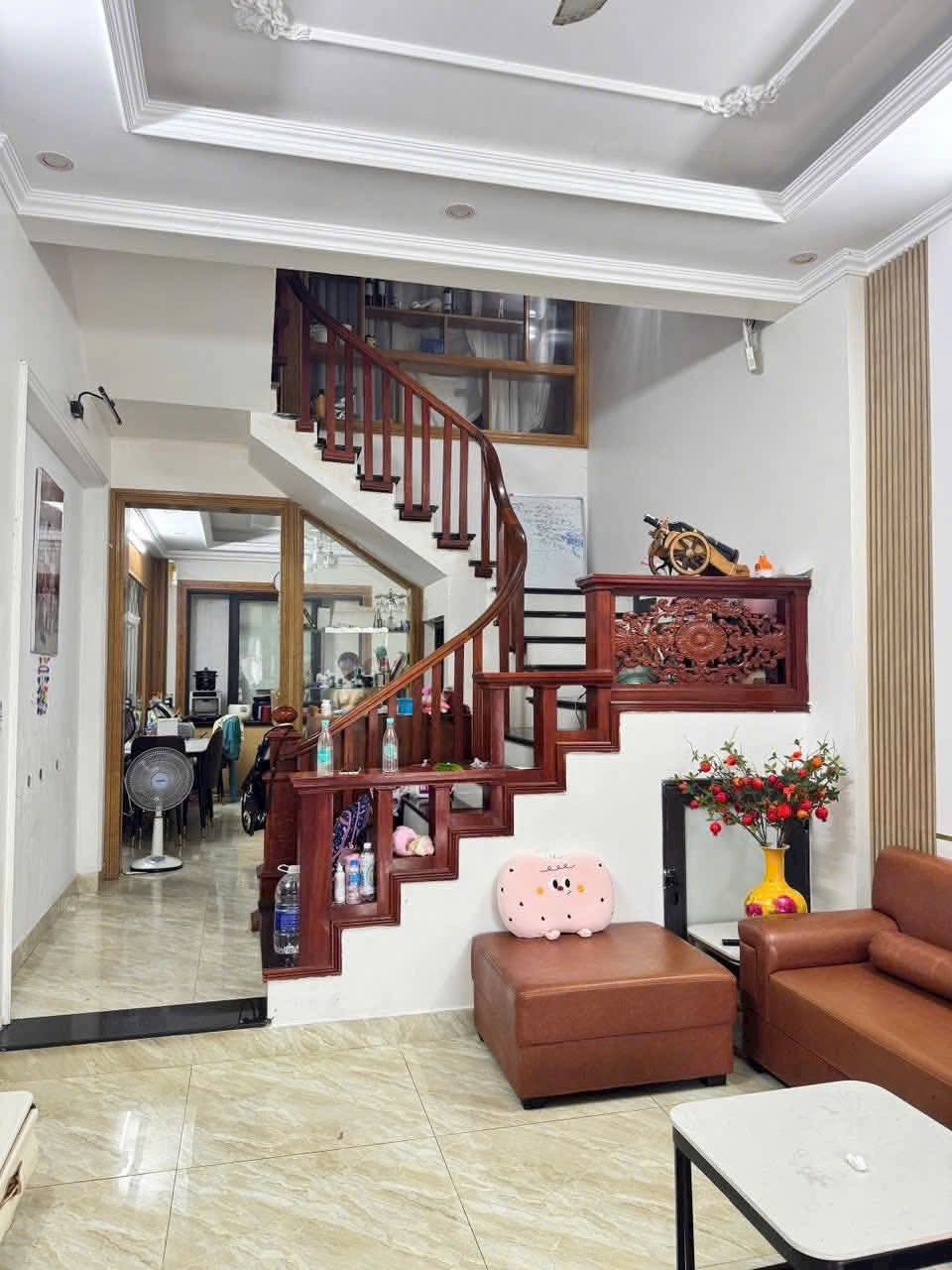 Bán nhà 4 tầng mặt phố Ỷ Lan, ph Ngọc Châu, TP HD, 50m2, mt gần 4m, 4 ngủ, đường thoáng rộng