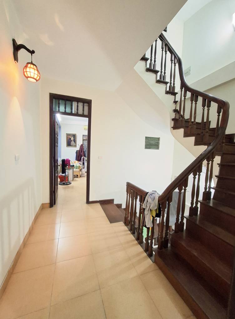 BÁN NHÀ VĂN QUÁN, PHÂN LÔ VỈA HÈ, OTO TRÁNH, 71M2 5T Ở, KINH DOANH, VĂN PHÒNG, CHỈ 19.X TỶ