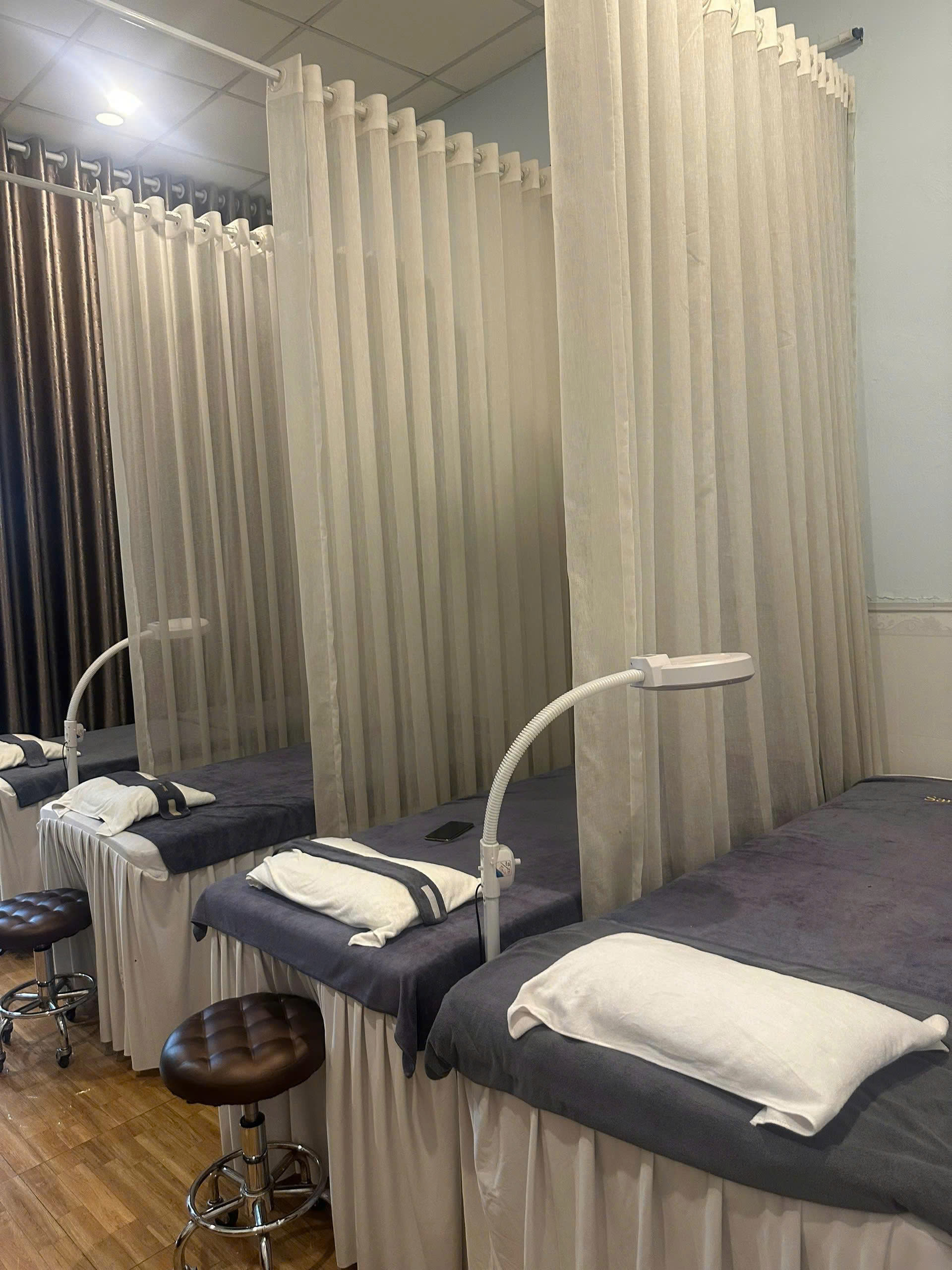 CHO THUÊ LẠI SPA FULL NỘI THẤT TẠI 83/3 HÀ HUY GIÁP, PHƯỜNG THẠNH XUÂN Q.12, TP. HỒ CHÍ MINH